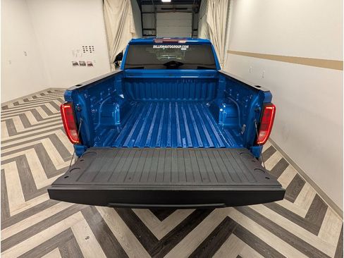 Used 2024 GMC Sierra 1500 Elevation w/ LPO, Elevation Black Package image 25