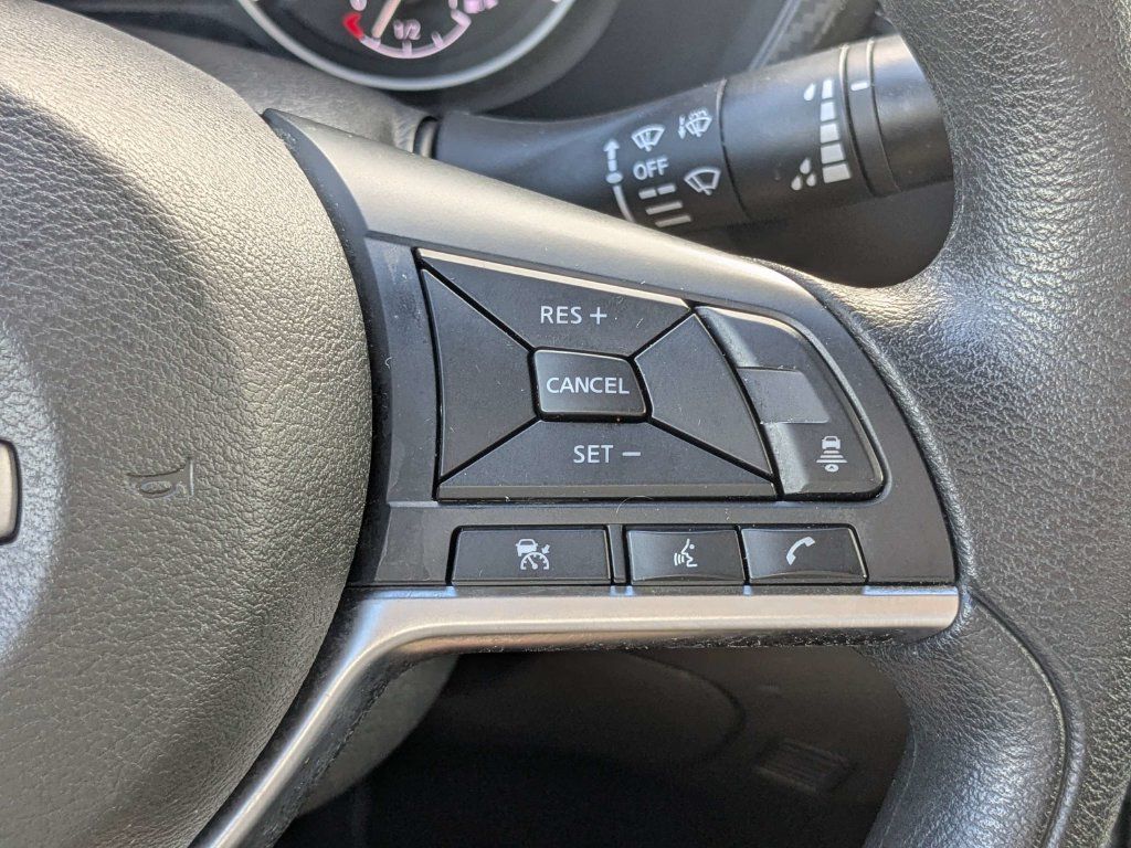 Used 2024 Nissan Sentra SV FWD image 31