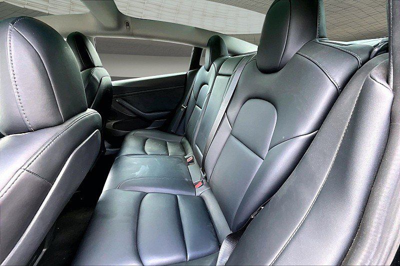 Used 2022 Tesla Model 3 Performance AWD/4WD image 21