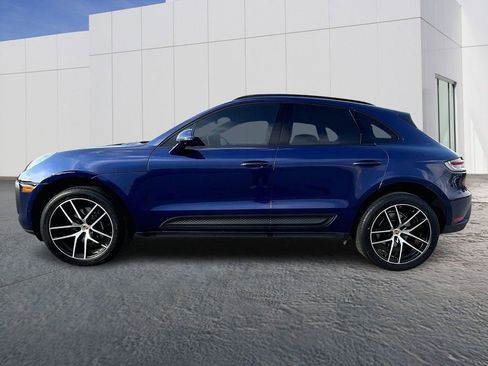 Used 2023 Porsche Macan Turbo image 2