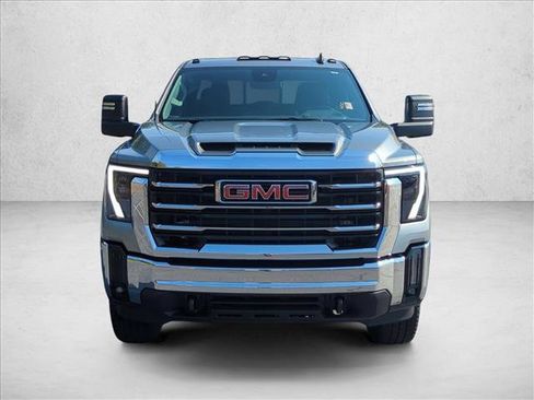 Used 2025 GMC Sierra 2500 SLE w/ SLE Value Package; image 2