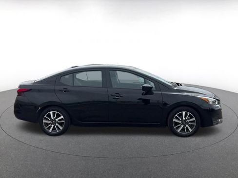 Used 2025 Nissan Versa SV FWD image 16