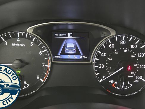 Used 2017 Nissan Pathfinder Platinum w/ Cargo Package AWD/4WD image 11