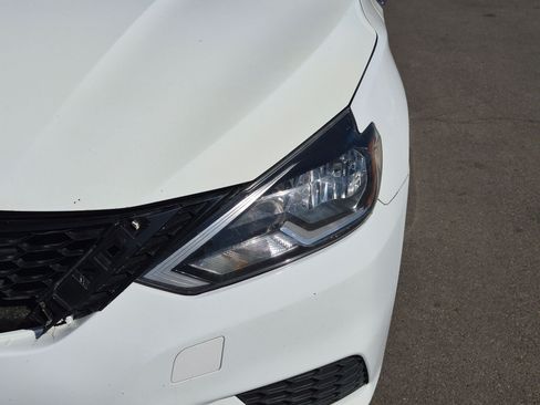 Used 2018 Nissan Sentra SV FWD image 12