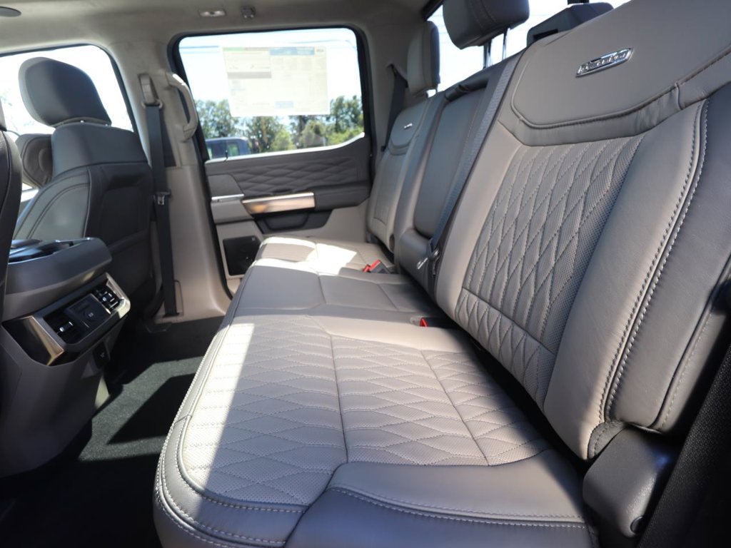 New 2027 Ford F250 Platinum w/ Platinum Plus Package AWD/4WD image 12