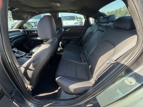 Used 2021 Kia Forte GT-Line w/ GT-Line Premium Package FWD image 11