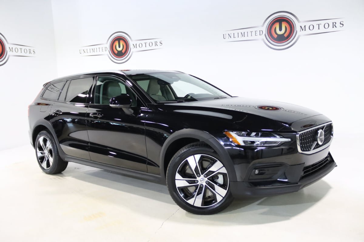 Used 2026 Volvo V60 B5 Cross Country Plus AWD/4WD image 62