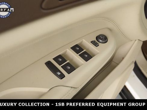 Used 2010 Cadillac SRX Luxury image 17