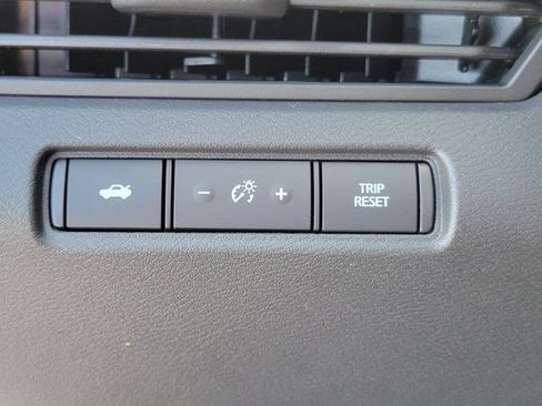 New 2026 Nissan Altima 2.5 SR FWD image 18