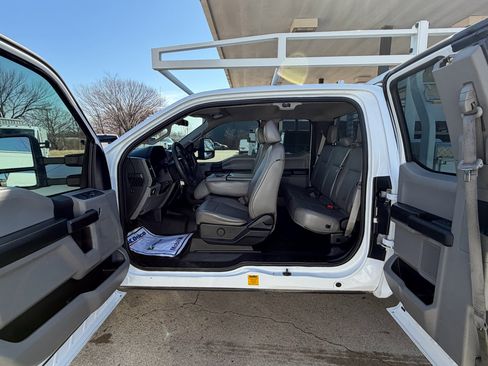 Used 2019 Ford F350 XL w/ STX Appearance Package image 41