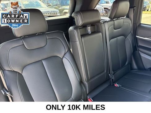 Used 2025 Jeep Grand Cherokee Limited image 26