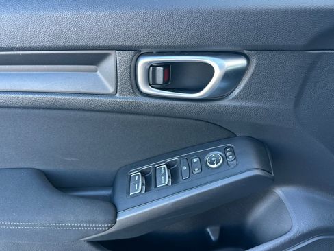 Used 2024 Honda Civic Sport image 10