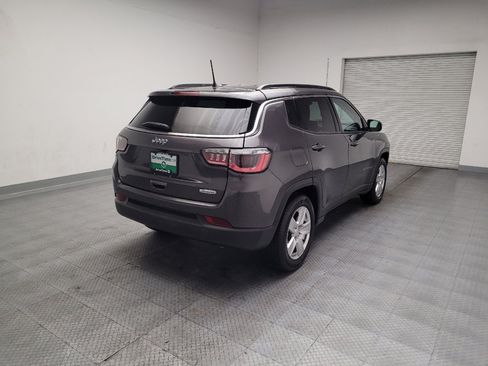 Used 2022 Jeep Compass Latitude w/ Convenience Group FWD image 9