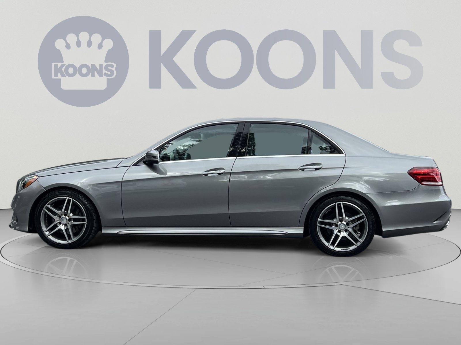 Used 2015 Mercedes-Benz E 350 4MATIC Sedan image 7