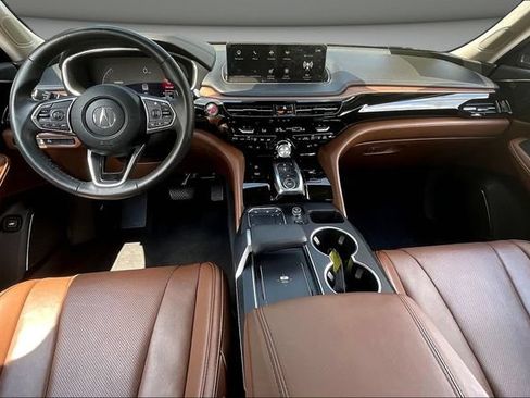 Used 2024 Acura MDX w/ Technology Package FWD image 9