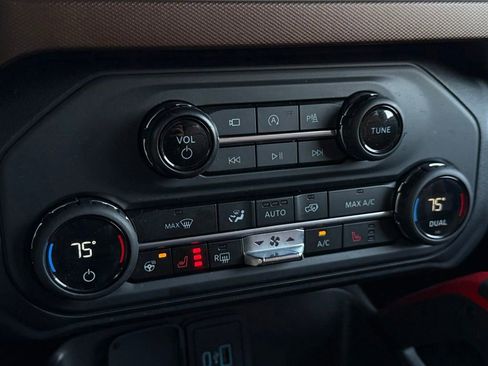 Used 2023 Ford Bronco Heritage Edition image 17