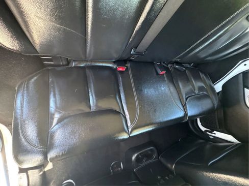 Used 2016 Jeep Wrangler Unlimited Rubicon AWD/4WD image 33