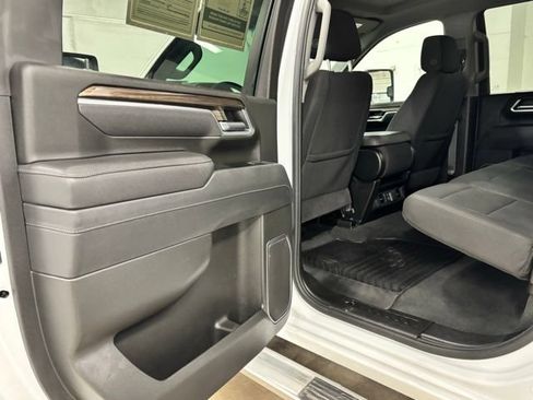 Used 2025 Chevrolet Silverado 2500 LT w/ Convenience Package AWD/4WD image 18