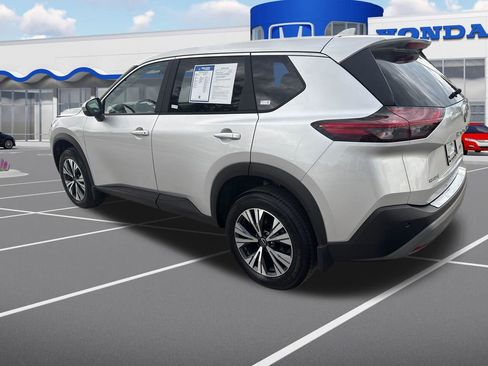 Used 2023 Nissan Rogue SV AWD/4WD image 6