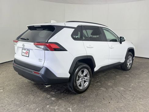 Used 2025 Toyota RAV4 XLE w/ Convenience Package image 9
