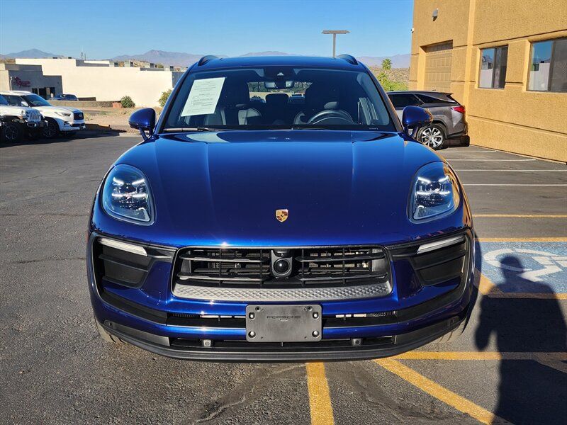 Used 2022 Porsche Macan AWD/4WD image 8