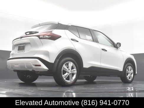 Used 2025 Nissan Kicks Play S FWD image 18