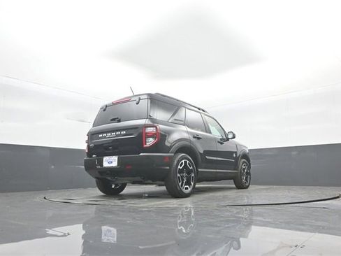 Certified 2023 Ford Bronco Sport Outer Banks w/ Tech Package image 32