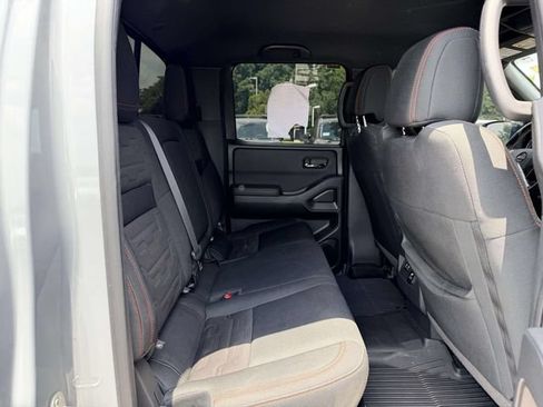 Used 2023 Nissan Frontier PRO-4X w/ Pro Convenience Package AWD/4WD image 11