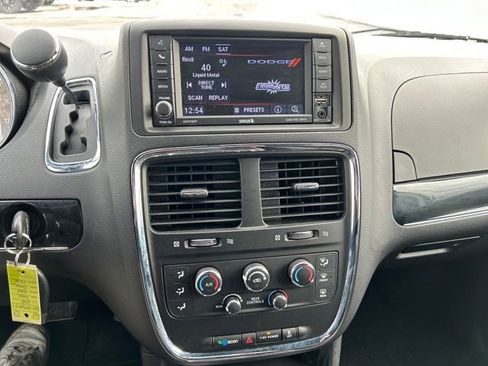 Used 2018 Dodge Grand Caravan SXT w/ Blacktop Package image 20