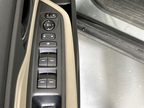 Used 2018 Honda Odyssey EX-L image 17