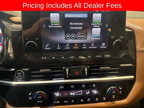 Used 2023 Nissan Pathfinder Platinum FWD image 13