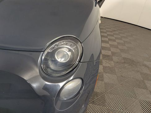 Used 2018 FIAT 500 Pop w/ Urbana Appearance Package image 11