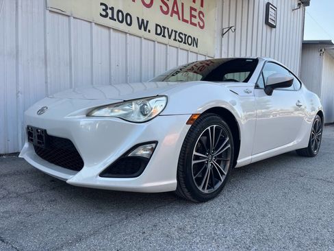 Used 2013 Scion FR-S 10 Series image 4