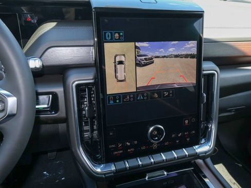 New 2026 GMC Yukon Denali w/ Advanced Technology Package AWD/4WD image 20