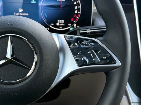 New 2027 Mercedes-Benz GLC 350e 4MATIC image 31