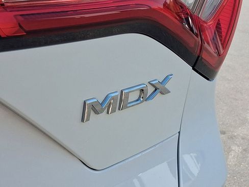 Used 2023 Acura MDX SH-AWD w/ Technology Package image 25