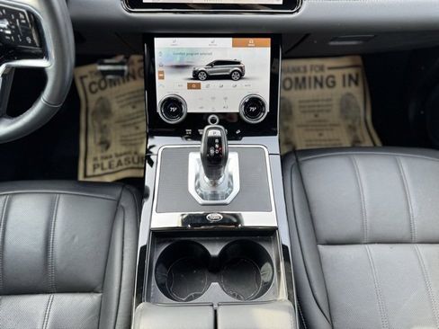 Used 2023 Land Rover Range Rover Evoque R-Dynamic SE image 27