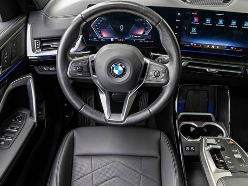 Used 2025 BMW X2 xDrive28i w/ Convenience Package image 17