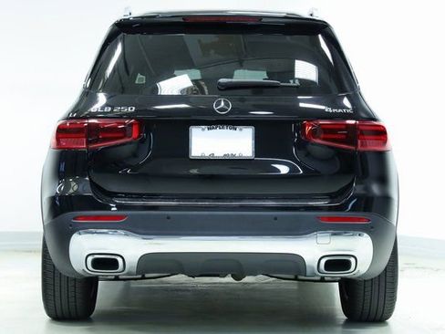 Used 2024 Mercedes-Benz GLB 250 4MATIC image 6