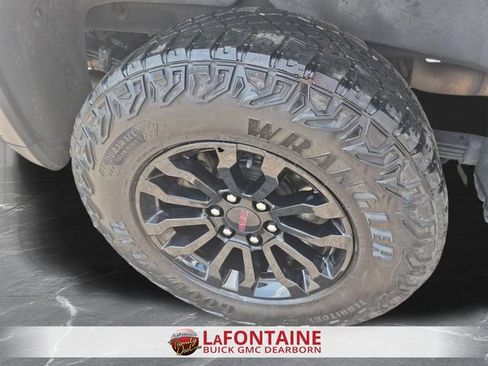 Used 2023 GMC Sierra 1500 AT4X AWD/4WD image 34