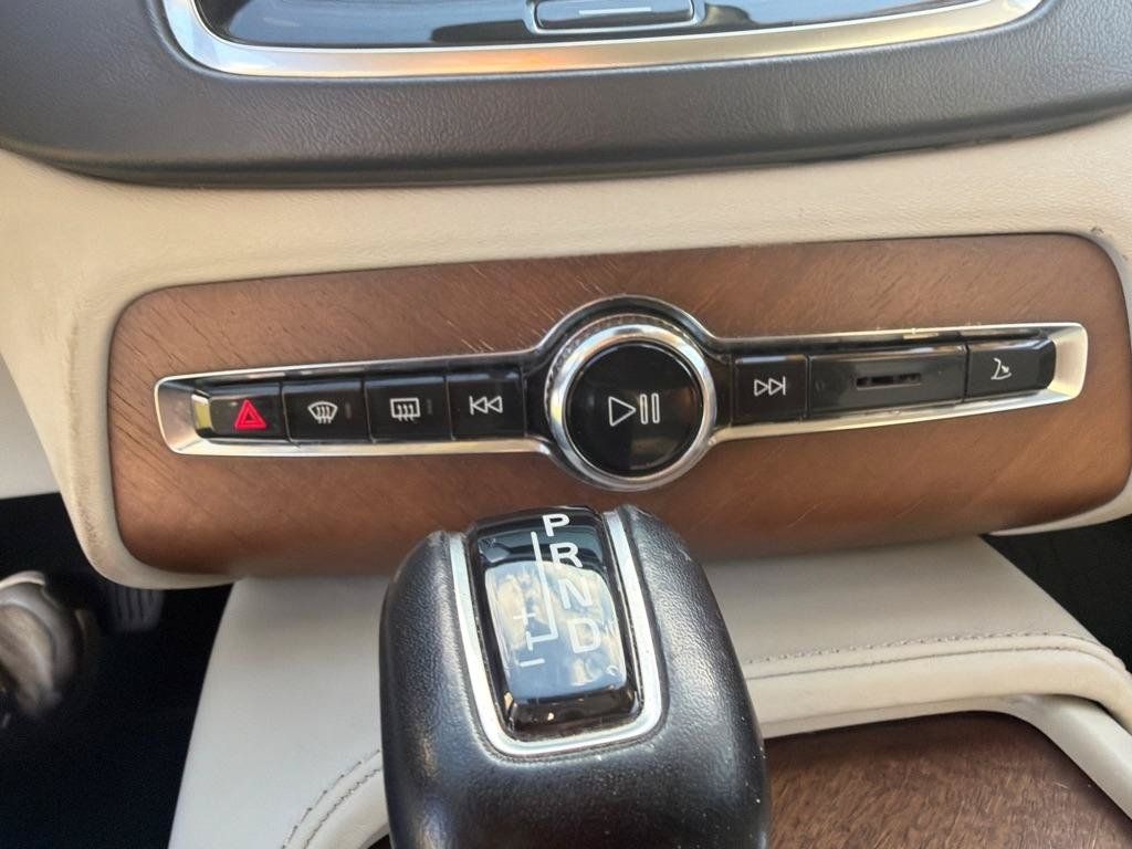 Used 2017 Volvo XC90 T6 Inscription w/ Vision Package AWD/4WD image 27