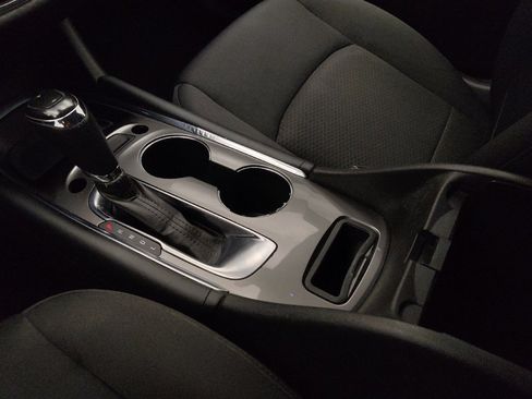 Used 2016 Chevrolet Malibu LT FWD image 26