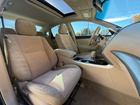 Used 2013 Nissan Altima 3.5 SV image 4