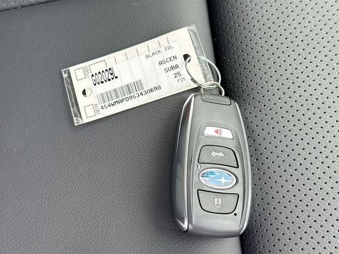 Certified 2025 Subaru Ascent Limited image 43