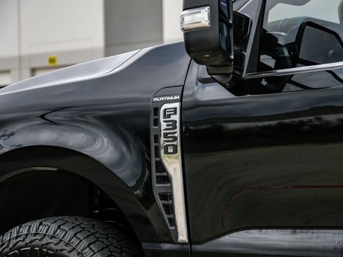 Used 2024 Ford F350 Platinum w/ Tremor Off-Road Package AWD/4WD image 32