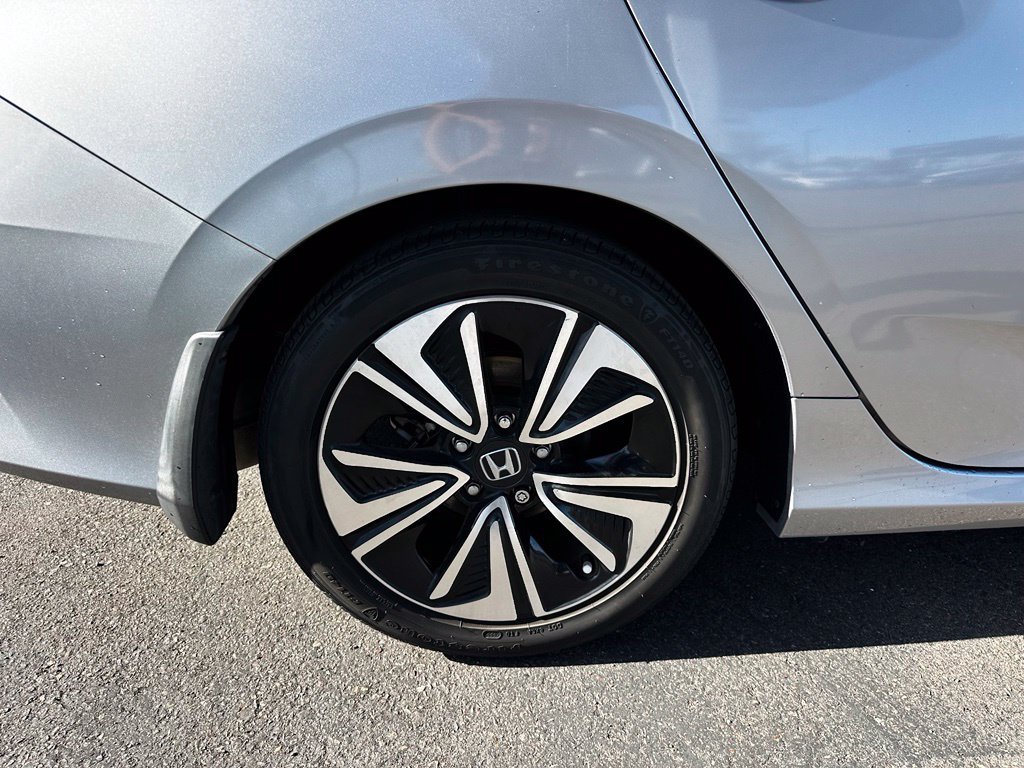 Used 2018 Honda Civic EX-L image 9