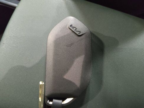 Used 2025 Kia K4 EX FWD image 32