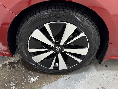 Used 2020 Nissan Altima 2.5 SV image 10