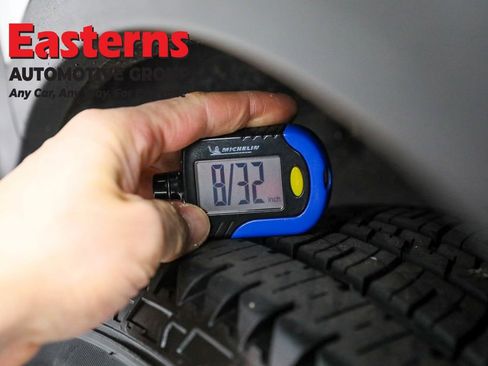 Used 2021 Mercedes-Benz GLC 300 4MATIC w/ Driver Assistance Package image 26