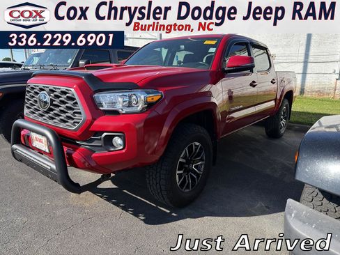 Used 2023 Toyota Tacoma TRD Sport w/ Technology Package AWD/4WD image 1